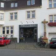 Trier- (43)