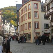 Trier- (62)