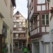 Trier- (63)