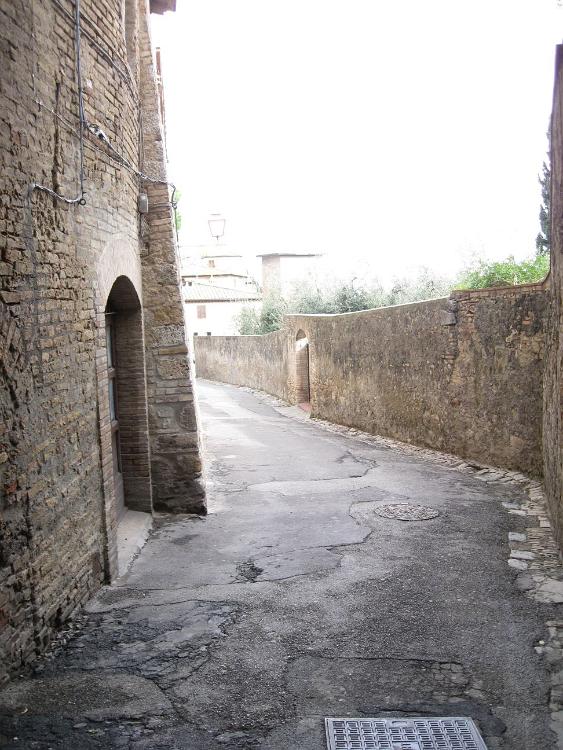 Italien (94)